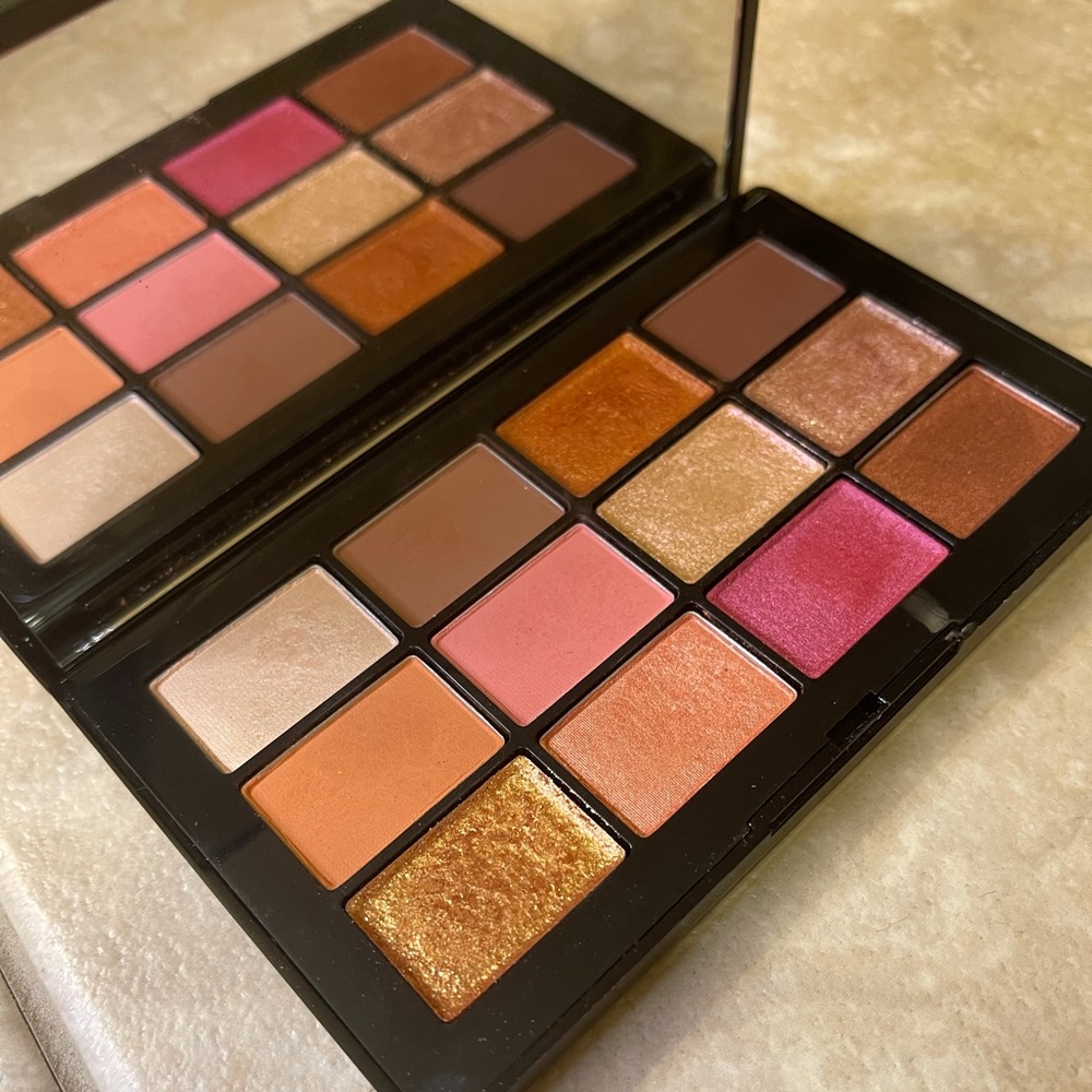 NARS afterglow eyeshadow